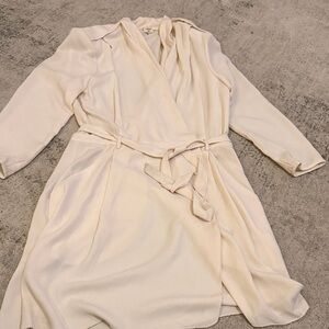 Wilfred Aritzia Cream Wrap Dress Size 4